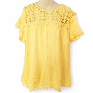 Torrid Size 4 Yellow Lace Yoke Blouse Boho Flutter Sleeve Lightweight Top
